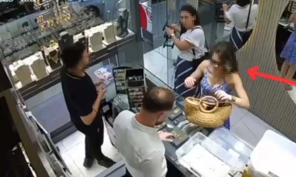 İzmir'de sahte altın bozdururken yakalandılar!